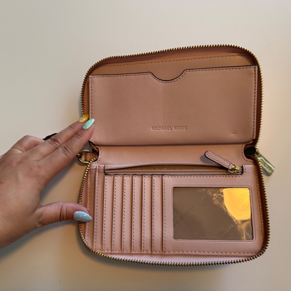 Light Pink MK Purse & Wallet - Picture 6 of 7